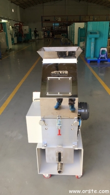 Amoladora de poca velocidad industrial Crusher Granulator OG-2LS de la exportación caliente de China para los rabos de colada plásticos y los defectos