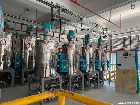 Sequedad central plástica y sistema de alimentación para la manipulación de materiales múltiple del planeamiento entero de la fábrica OMCS-50